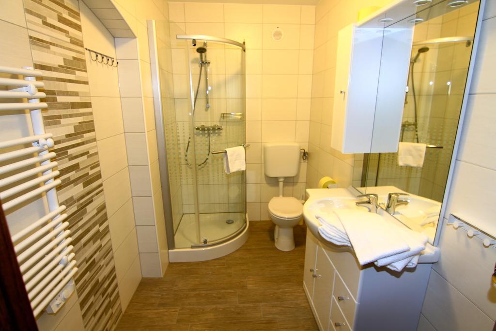 Villa Grossglockner ハイリゲンブルート 部屋 写真